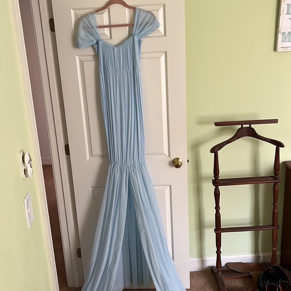 Maternity photoshoot dress! - Picture 5 of 8